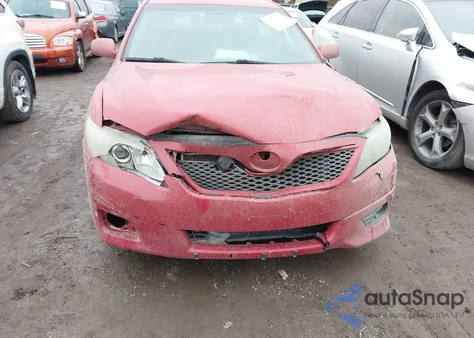 2011 Toyota Camry Se z USA, uszkodzony, nr VIN 4T1BF3EK3BU733024